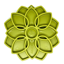 Load image into Gallery viewer, Mandala Enrichment Tray(Lick Mat/ Slow Feeder)