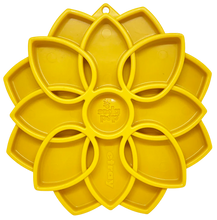 Load image into Gallery viewer, Mandala Enrichment Tray(Lick Mat/ Slow Feeder)
